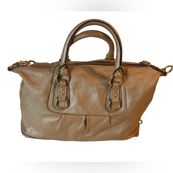 COACH Gorgeous Leather Golden-Tone Shoulder Bag Purse with Lilac Interior GUC - Picture 2 of 15